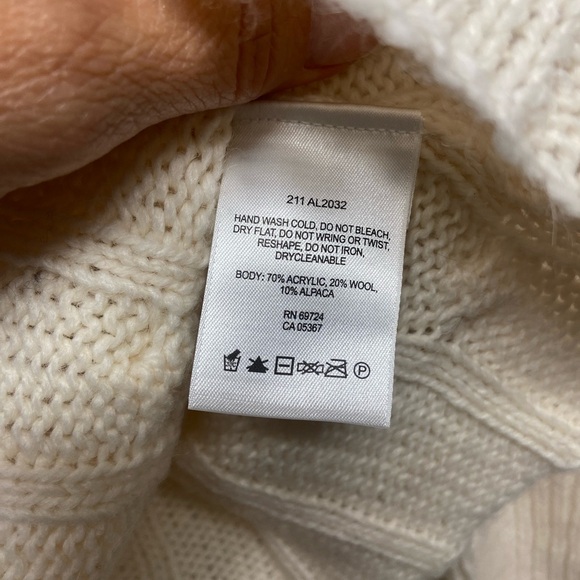 Columbia turtleneck sweater! Size XL - Picture 5 of 5